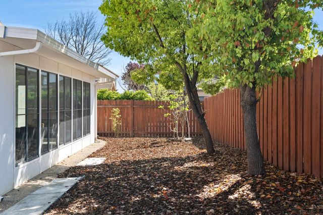 2603 Bellows St, Davis, CA 95618