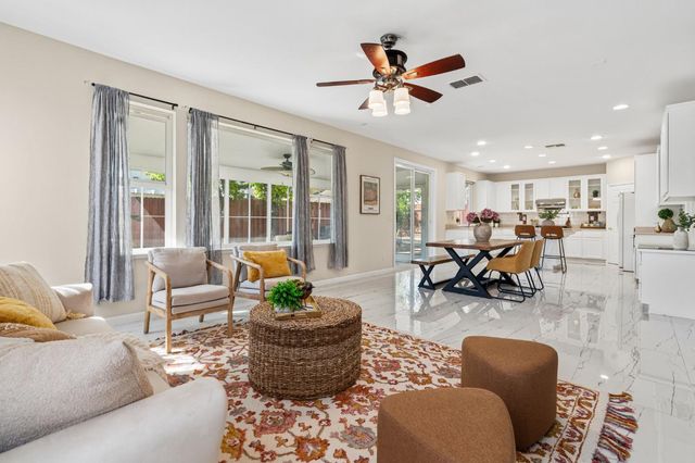 2603 Bellows St, Davis, CA 95618