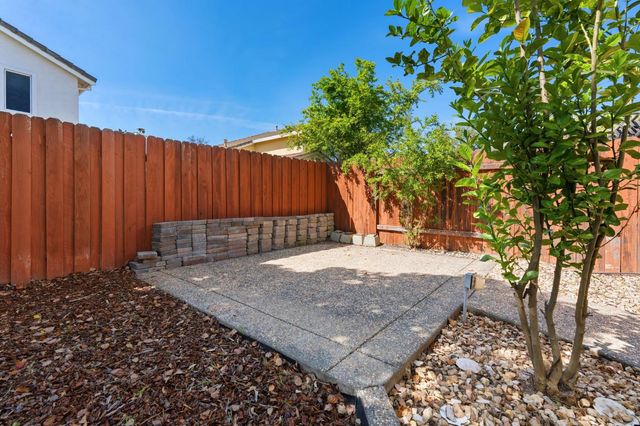 2603 Bellows St, Davis, CA 95618
