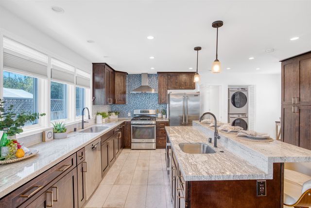 337 Farrelly Dr, San Leandro, CA 94577