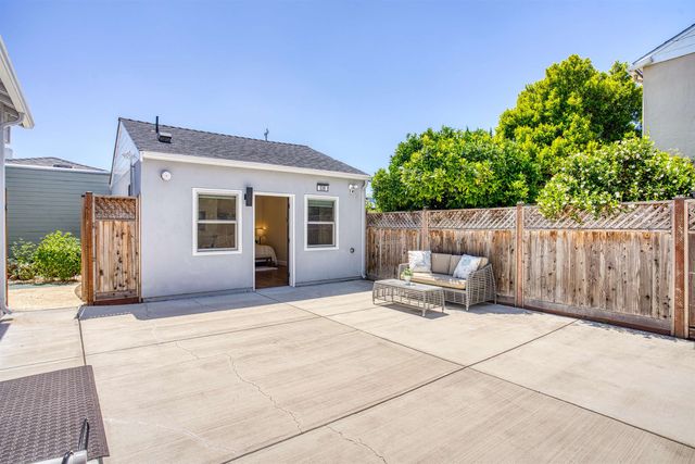 337 Farrelly Dr, San Leandro, CA 94577