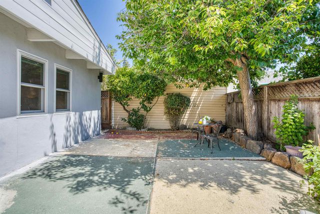 337 Farrelly Dr, San Leandro, CA 94577