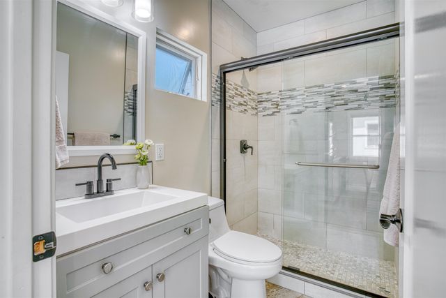 337 Farrelly Dr, San Leandro, CA 94577