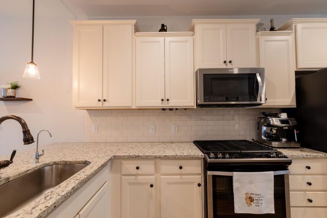 226 Oak Park Street, Summerville, SC 29486