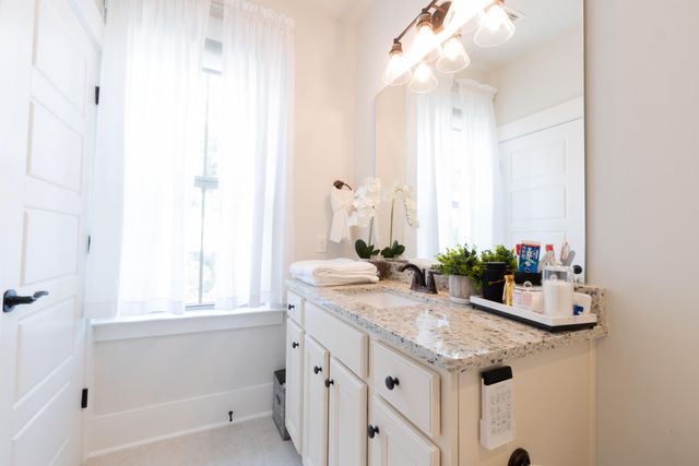 226 Oak Park Street, Summerville, SC 29486