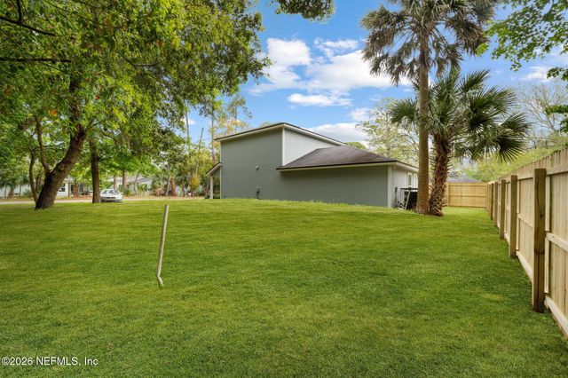 2010 SHERIDAN Lane, Jacksonville, FL 32207