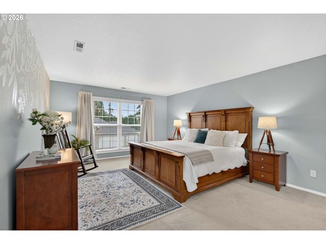 6033 Se BREWSTER Pl, Milwaukie, OR 97267