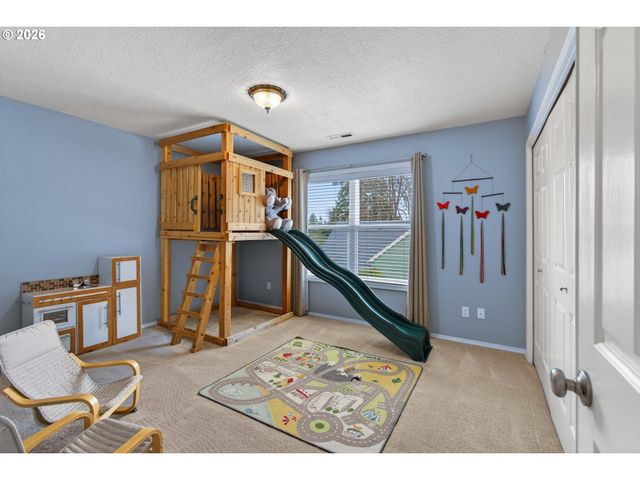 6033 Se BREWSTER Pl, Milwaukie, OR 97267