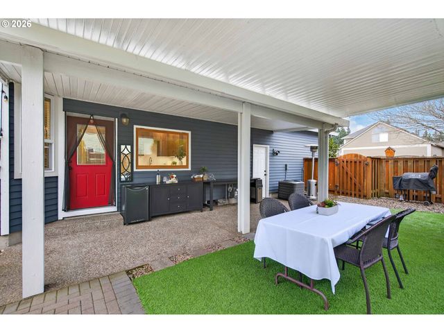 6033 Se BREWSTER Pl, Milwaukie, OR 97267