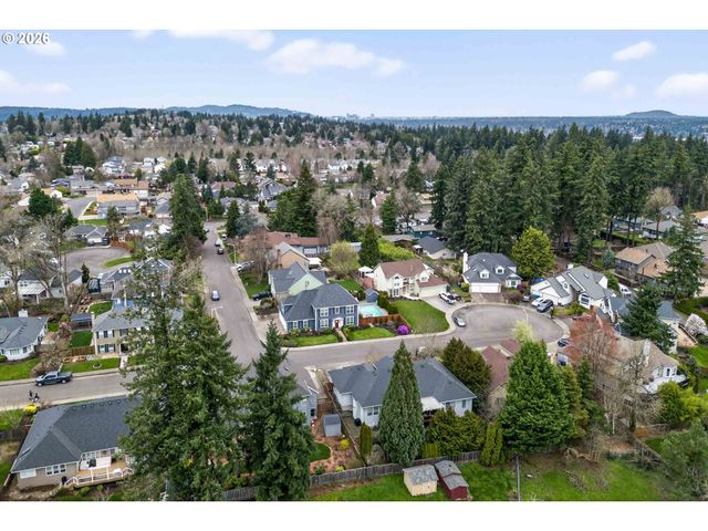 6033 Se BREWSTER Pl, Milwaukie, OR 97267