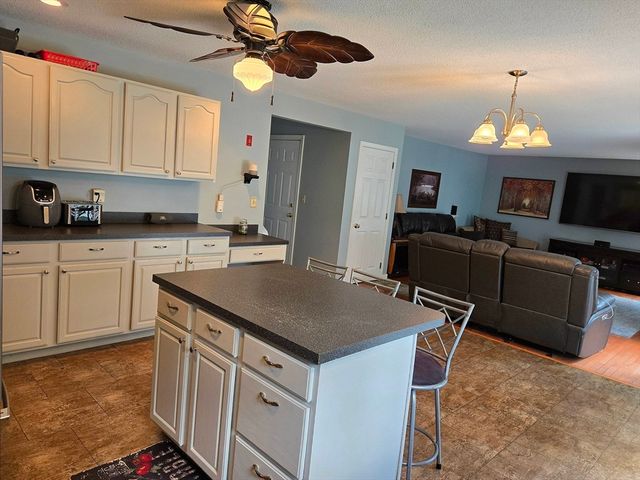 4 Jennifer, Pelham, NH 03076