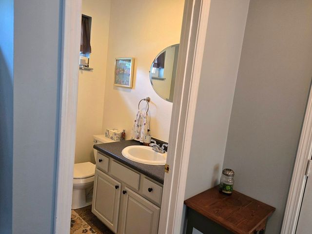 4 Jennifer, Pelham, NH 03076