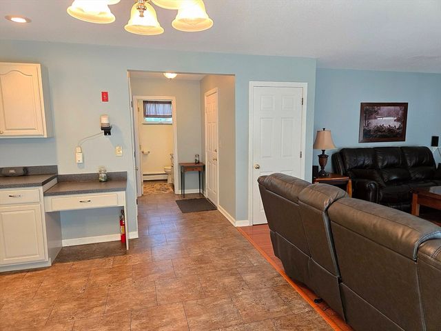 4 Jennifer, Pelham, NH 03076