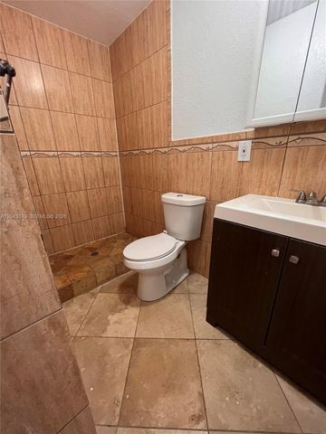 18025 NW 83rd Avenue 1, Hialeah, FL 33015