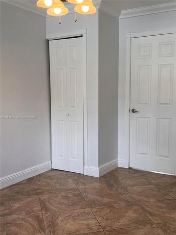 18025 NW 83rd Avenue 1, Hialeah, FL 33015