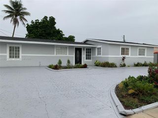 18025 NW 83rd Avenue 1, Hialeah, FL 33015