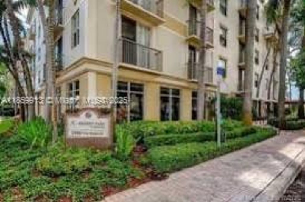 1919 Van Buren St 818A, Hollywood, FL 33020
