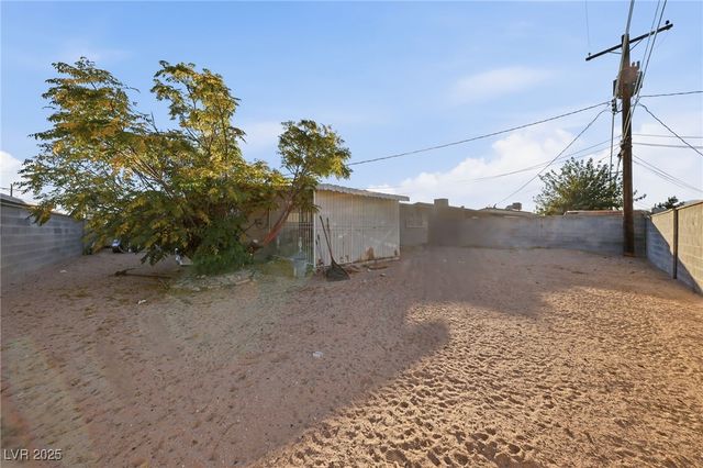 5808 Marka Drive, Las Vegas, NV 89108