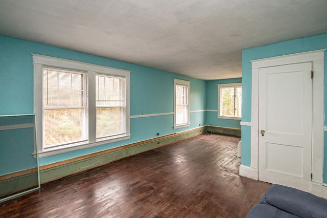 42 Elm Street, Lunenburg, VT 05906