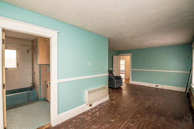 42 Elm Street, Lunenburg, VT 05906