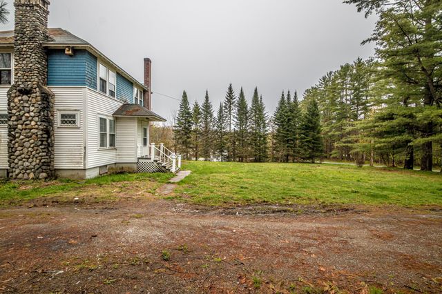 42 Elm Street, Lunenburg, VT 05906