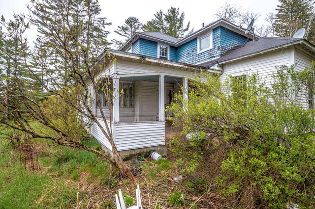 42 Elm Street, Lunenburg, VT 05906