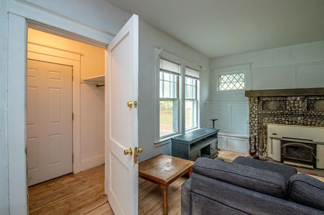 42 Elm Street, Lunenburg, VT 05906