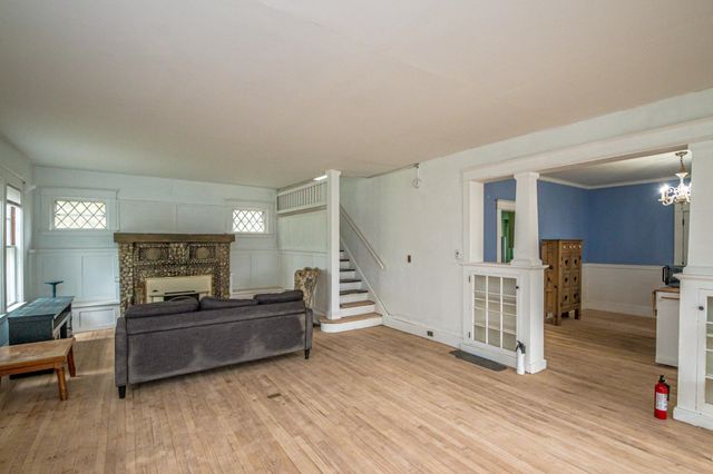 42 Elm Street, Lunenburg, VT 05906