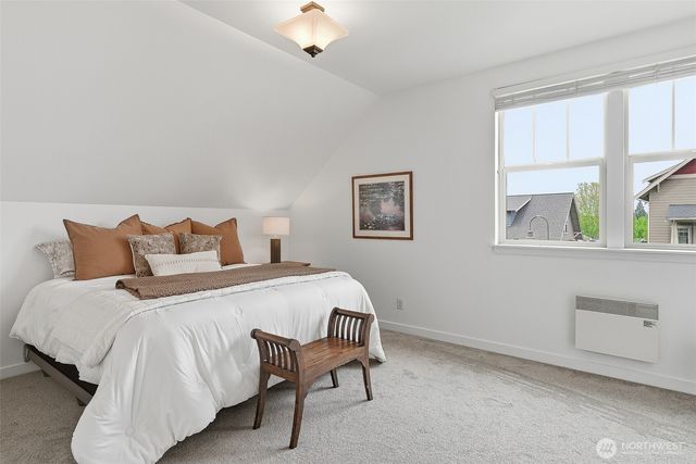 1723 Bungalow Way NE, Poulsbo, WA 98370