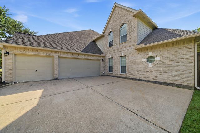 316 Overlook Drive, Friendswood, TX 77546