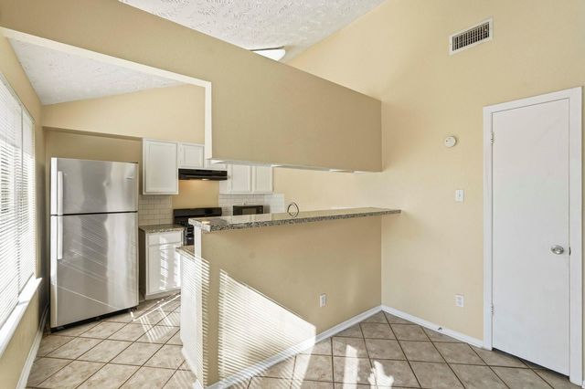 16235 Cutten Road, Houston, TX 77070