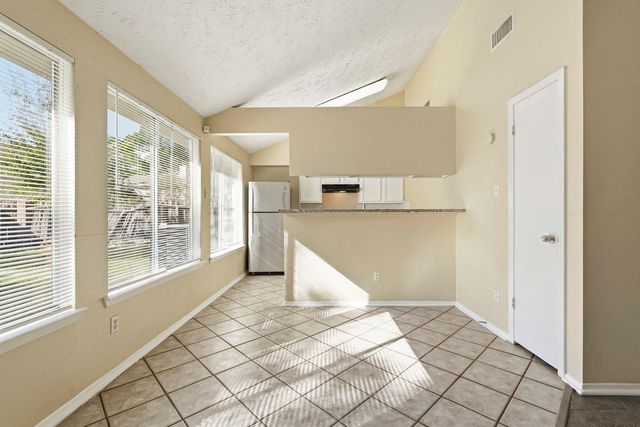 16235 Cutten Road, Houston, TX 77070