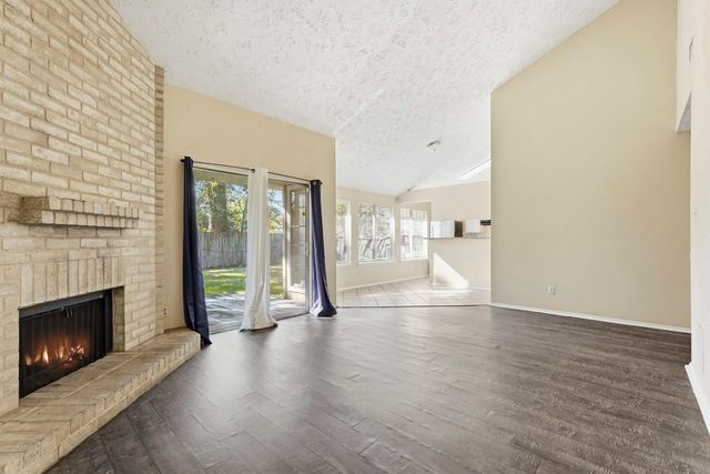 16235 Cutten Road, Houston, TX 77070