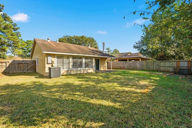 16235 Cutten Road, Houston, TX 77070
