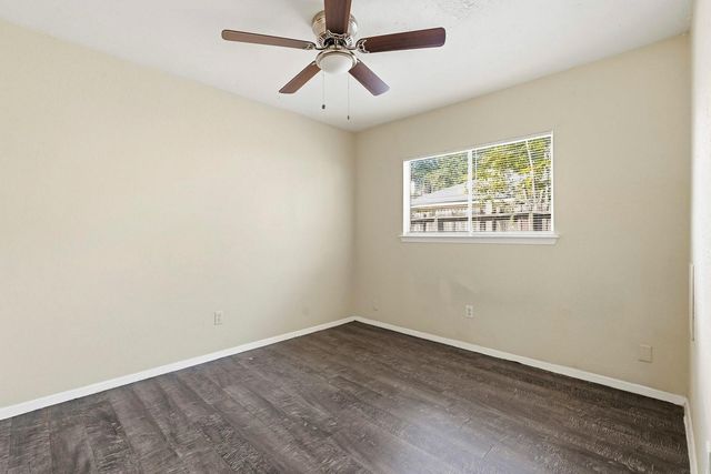 16235 Cutten Road, Houston, TX 77070