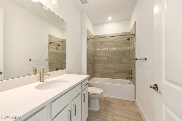 1873 Amador CT, Naples, FL 34120