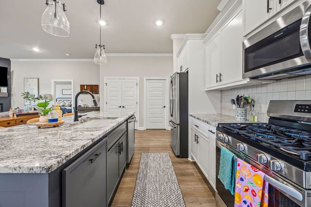 1302 Christman Street, Pea Ridge, AR 72751