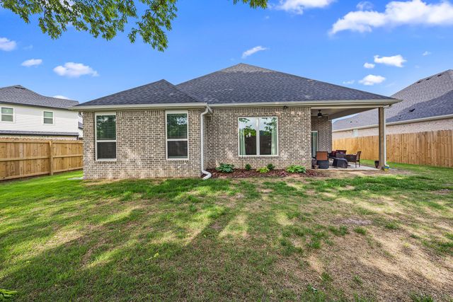 1302 Christman Street, Pea Ridge, AR 72751