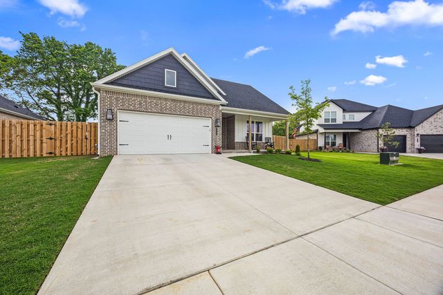 1302 Christman Street, Pea Ridge, AR 72751