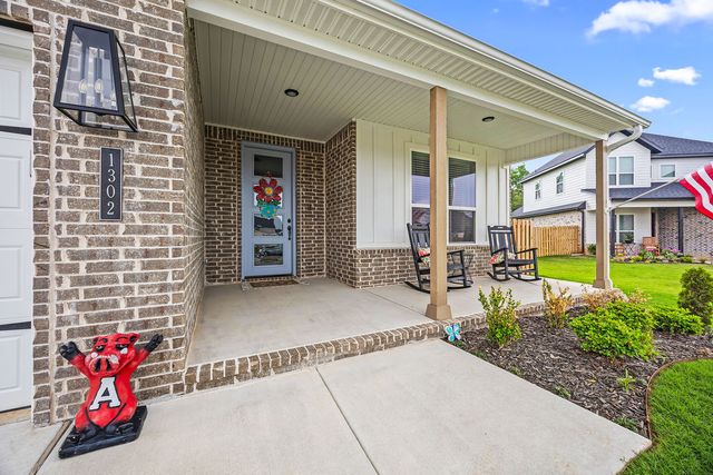 1302 Christman Street, Pea Ridge, AR 72751