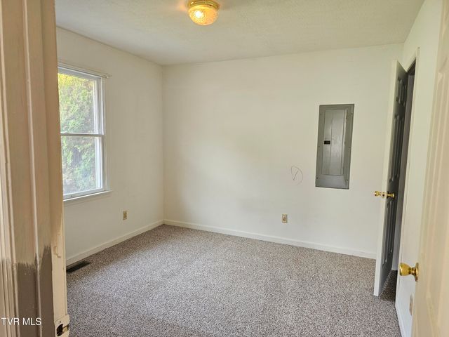 4 Timber Scent, Dante, VA 24237