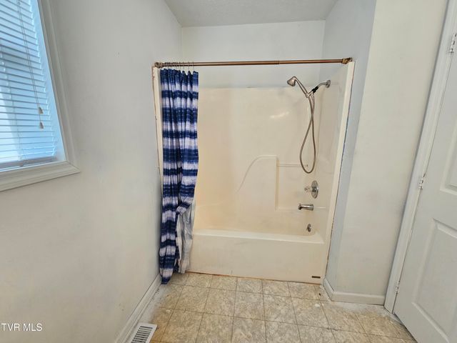 4 Timber Scent, Dante, VA 24237