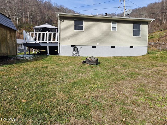 4 Timber Scent, Dante, VA 24237