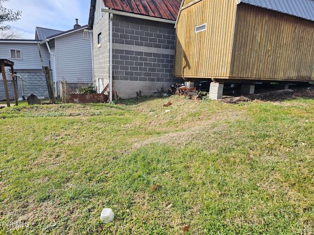 4 Timber Scent, Dante, VA 24237