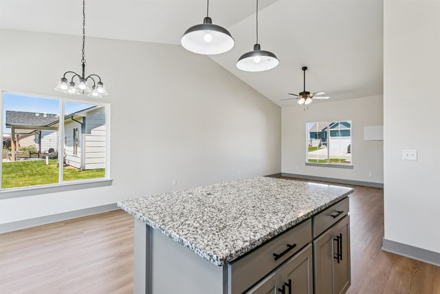 1611 Midway Ct., Valley Center, KS 67147