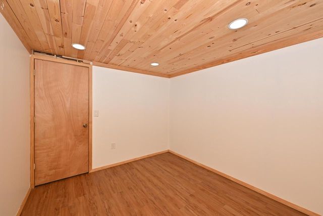 15225 W Park TERRACE, New Berlin, WI 53151