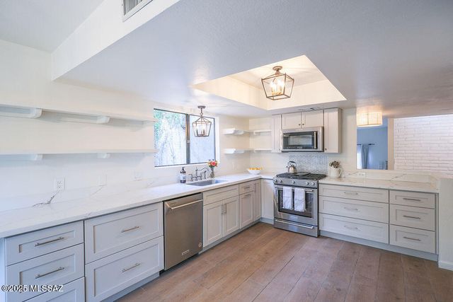 810 E Placita Del Mirador, Tucson, AZ 85718