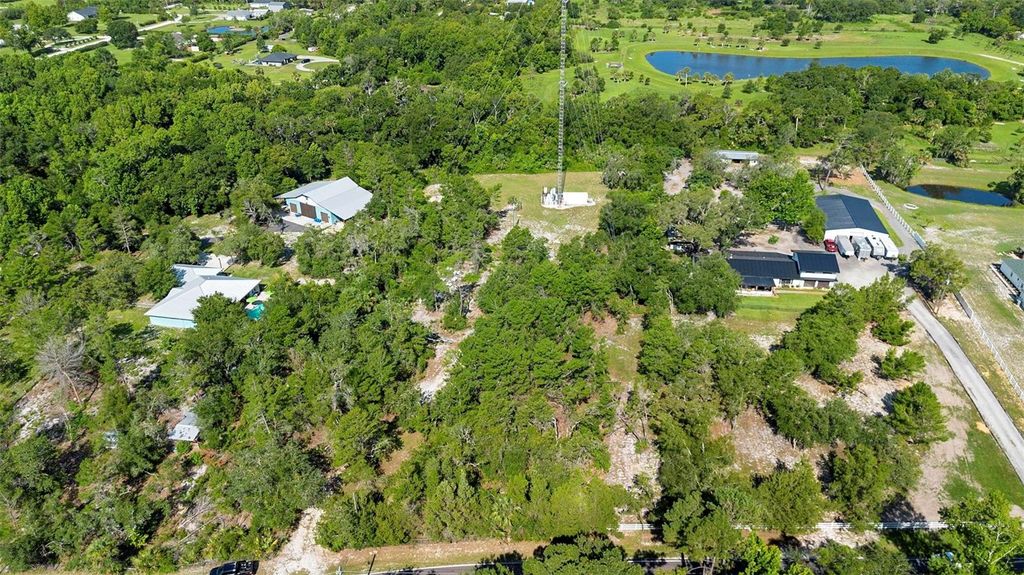 Image 13 of property listing at 1835 S GLENCOE ROAD, New Smyrna Beach, FL 32168