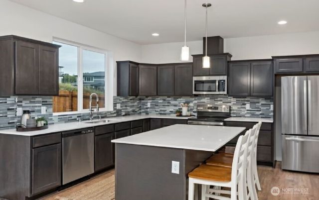 2127 Lancaster Way, Ferndale, WA 98248