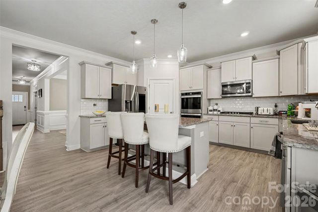 108 W Northstone Road, Mooresville, NC 28115